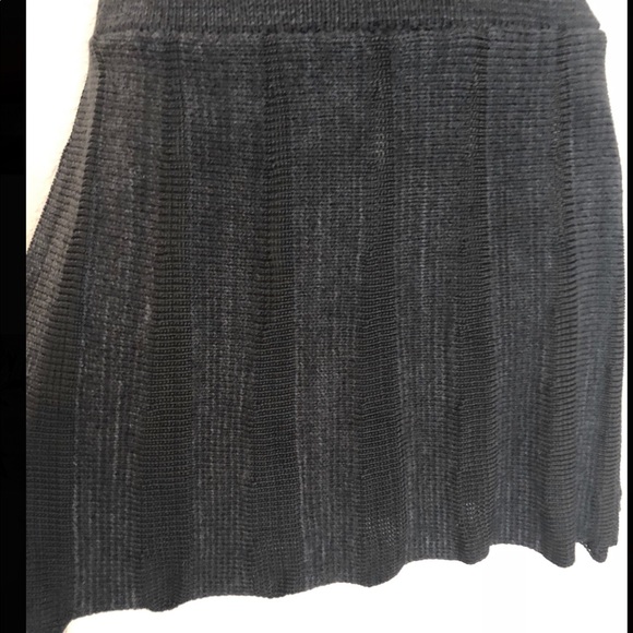 Gorgeous knitted Tamara Catz skirt. Perfect! Sz M - Picture 4 of 4